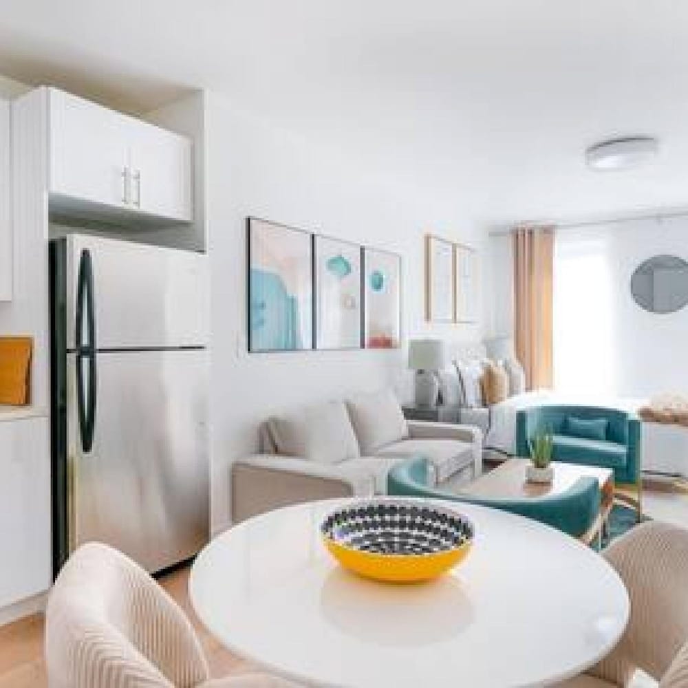 444-5a Newly Renovated 1BR in Hell s Kitchen