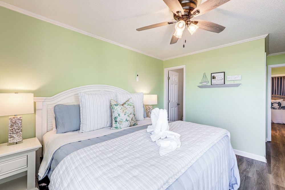 Scenic Oceanfront Condo in Myrtle Beach!