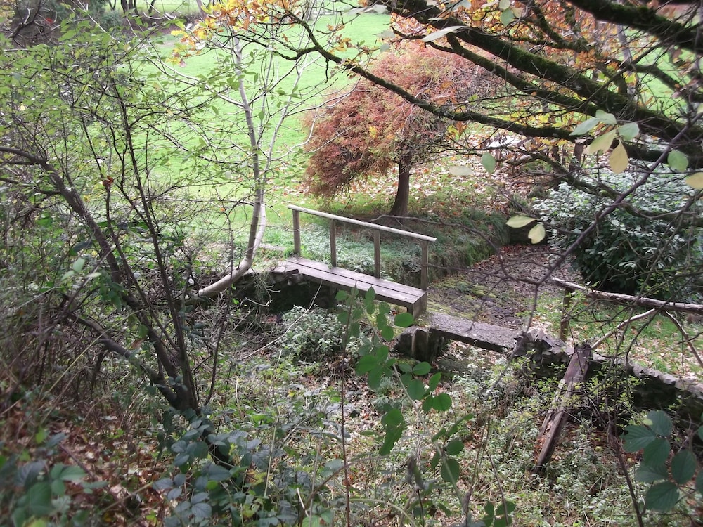 Lowerfield House