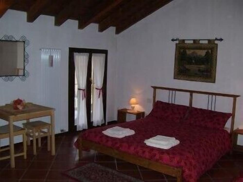 Agri Village Pavia view 5