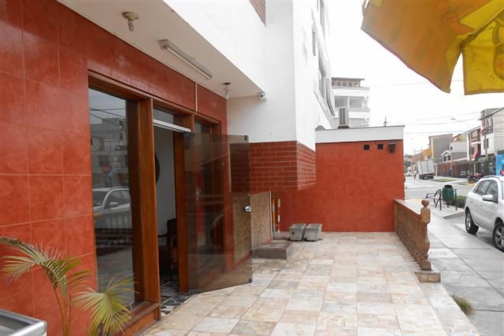Hostal Residencial Cesar Alberto