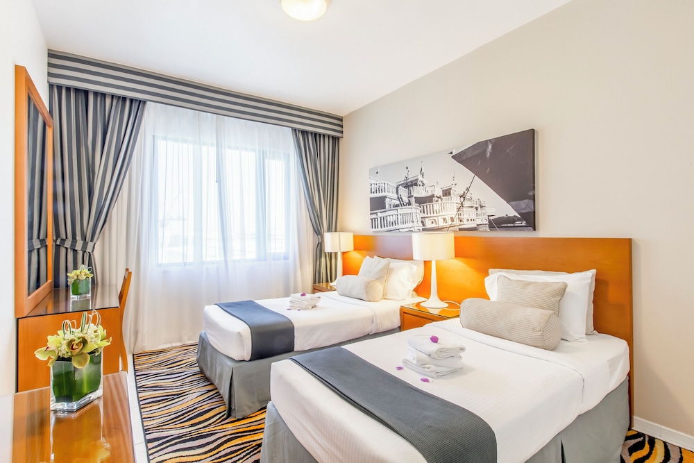 Golden Sands 10 Hotel Apartments