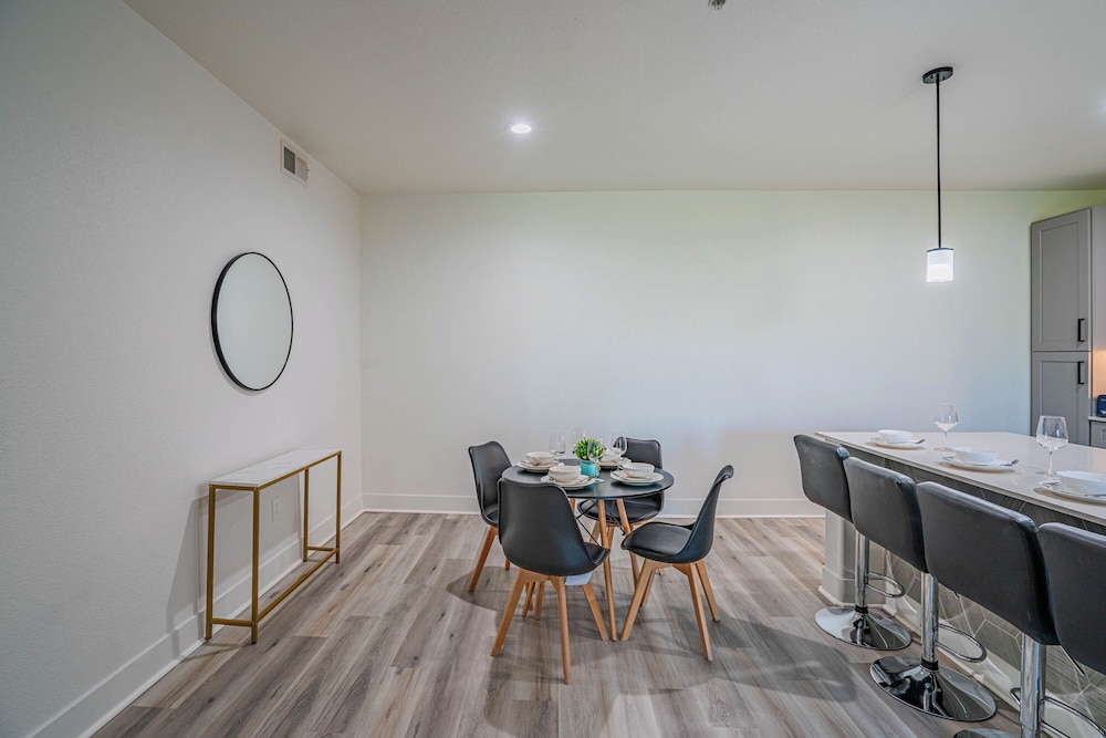 ROVE LIVING/KB - Zone Westgate
