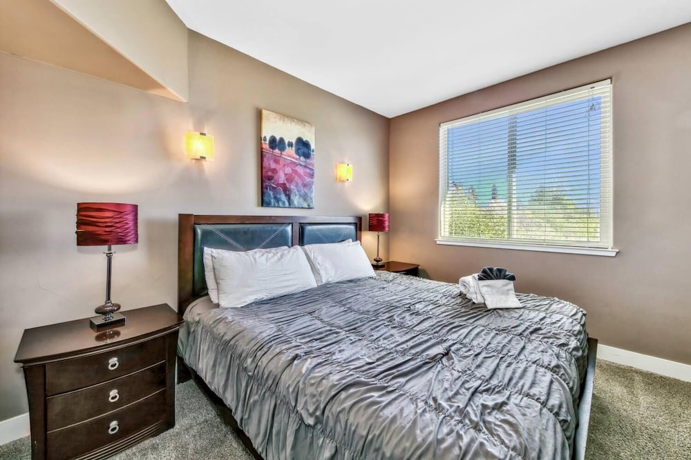 Bella Vista Luxury Retreat view 4