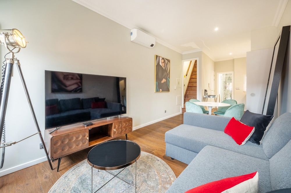 Bairro Alto Prime Duplex by Homing