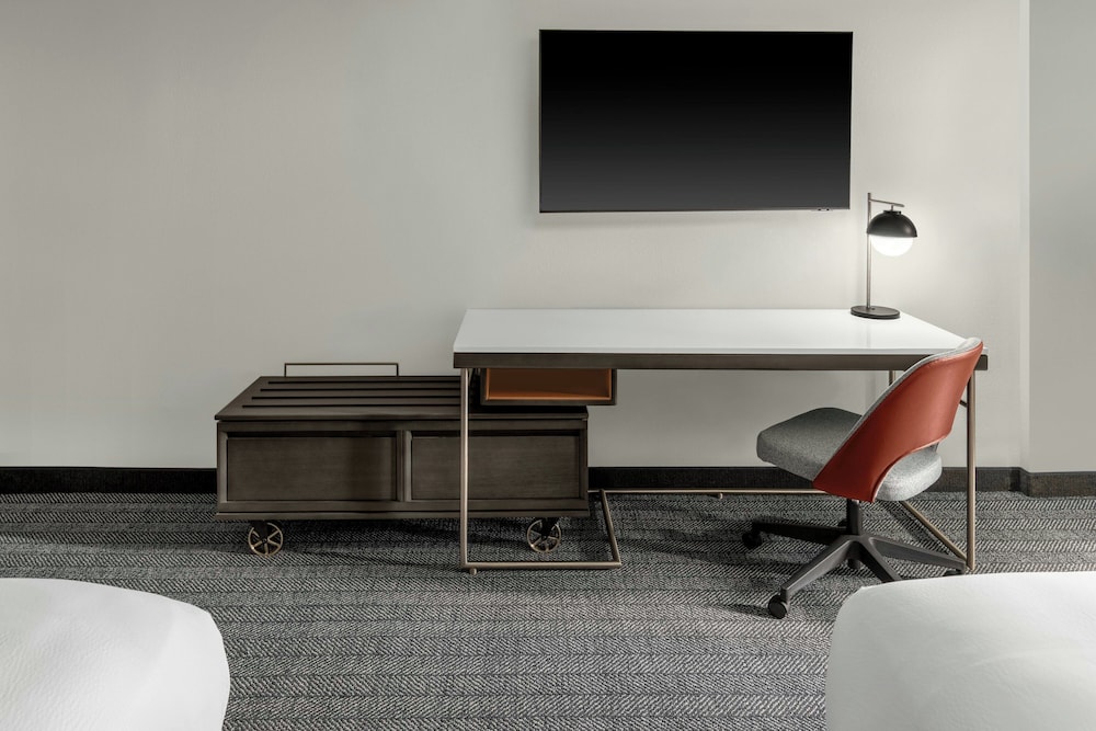 Courtyard By Marriott Sherman
