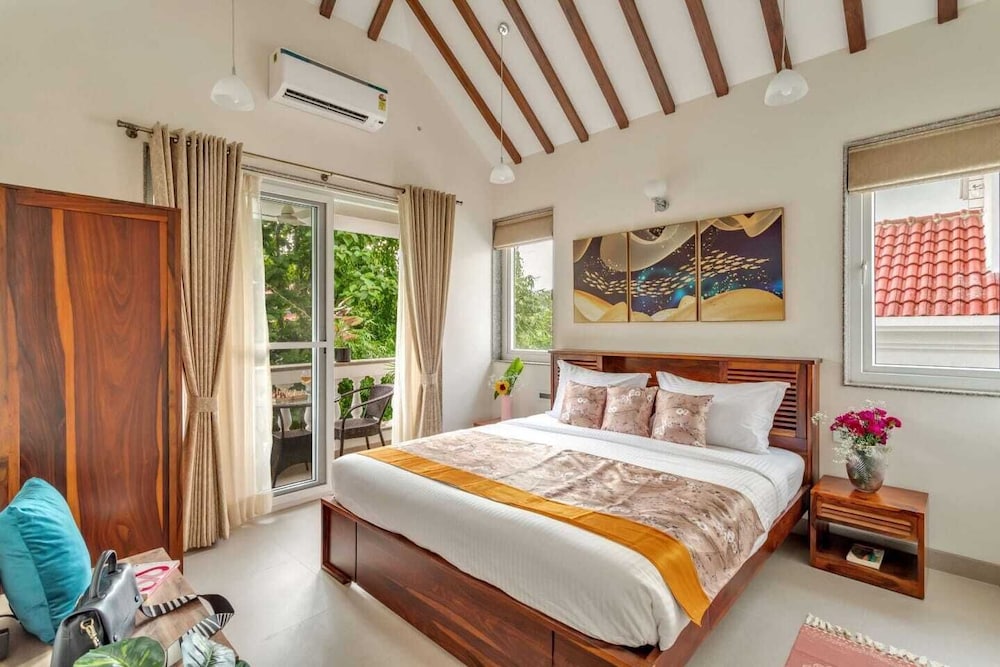 AquaVista Assagao Residency