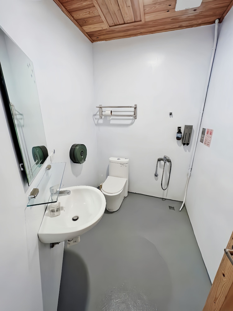 返璞歸真KO hostel 墾丁背包客棧