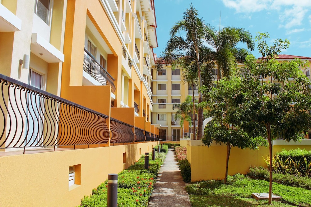 2 Bedroom at San Remo Oasis near SM Seaside