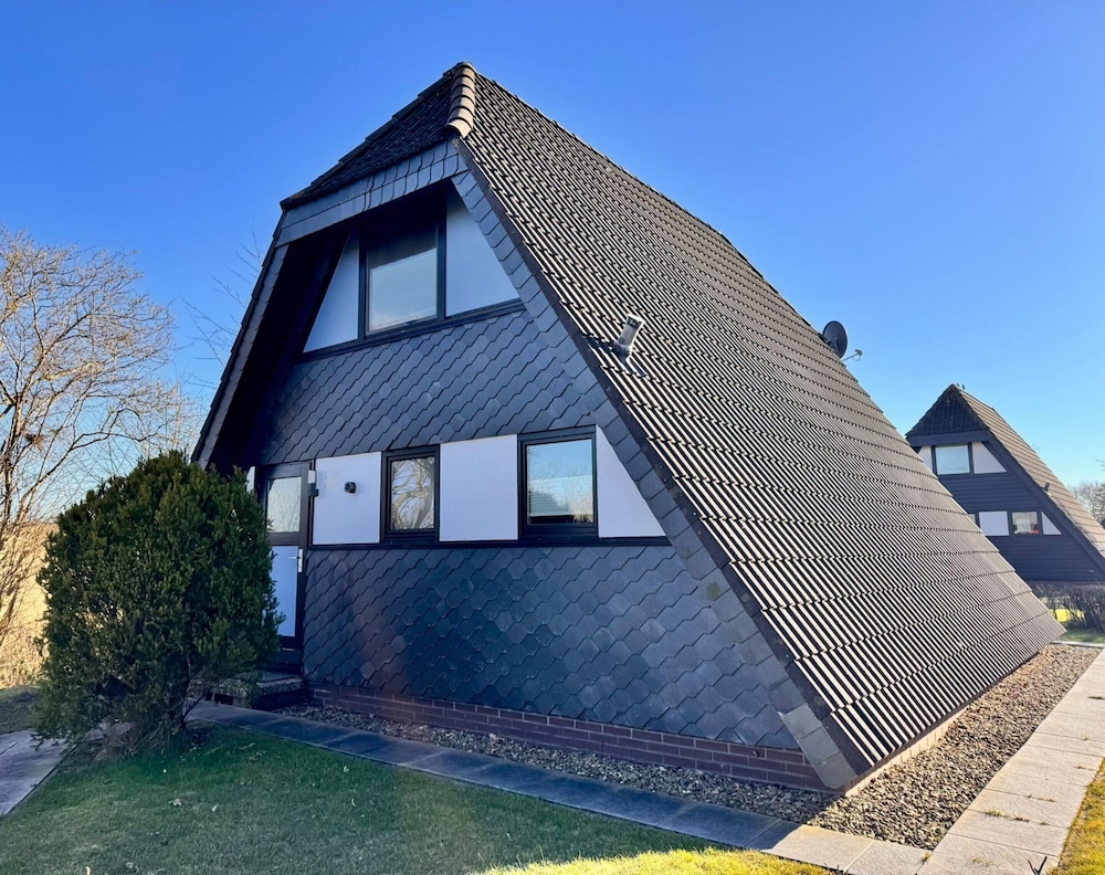 Nurdachhaus in Burhave