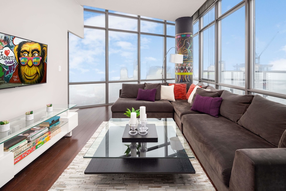 QuickStay Two-Bedroom Condo - Image 1