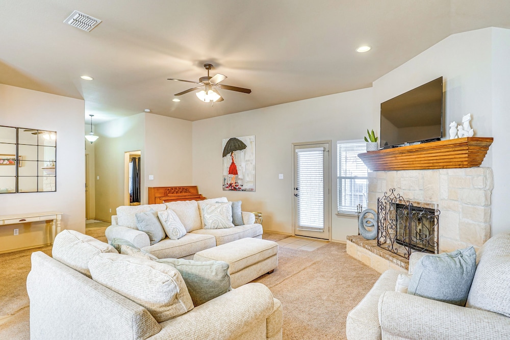 7 Mi to Dtwn: Family Home w/ Patio in Lubbock