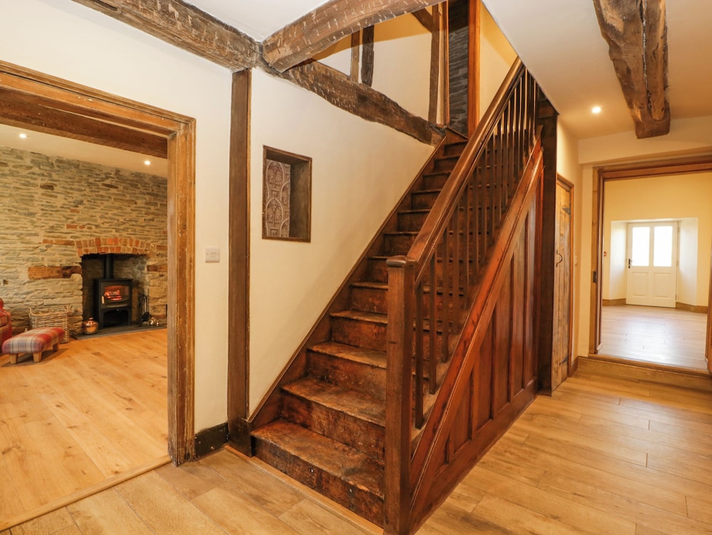 Evenjobb Court Farmhouse