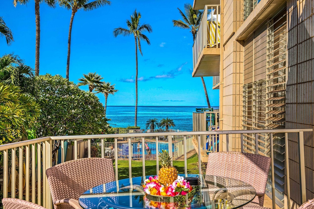 Oceanfront Kihei Condo With On-site Beach Access! view 5