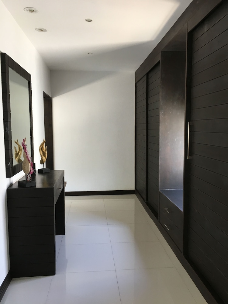 Villas Aelita Pool Villa Resort