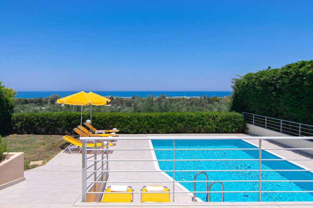 Yanni's villas