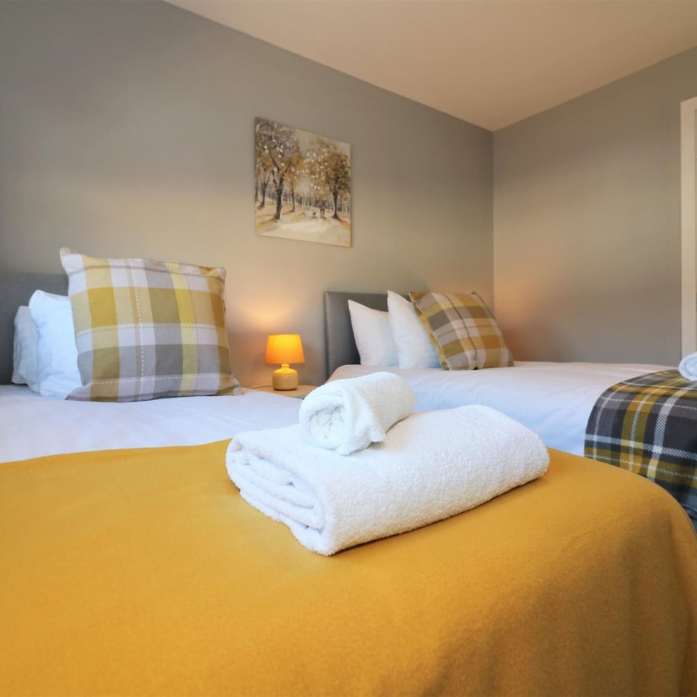 Whistleberry House - Hamilton view 4