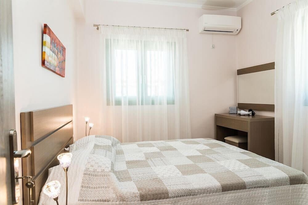 Villa Kampos — photo 2