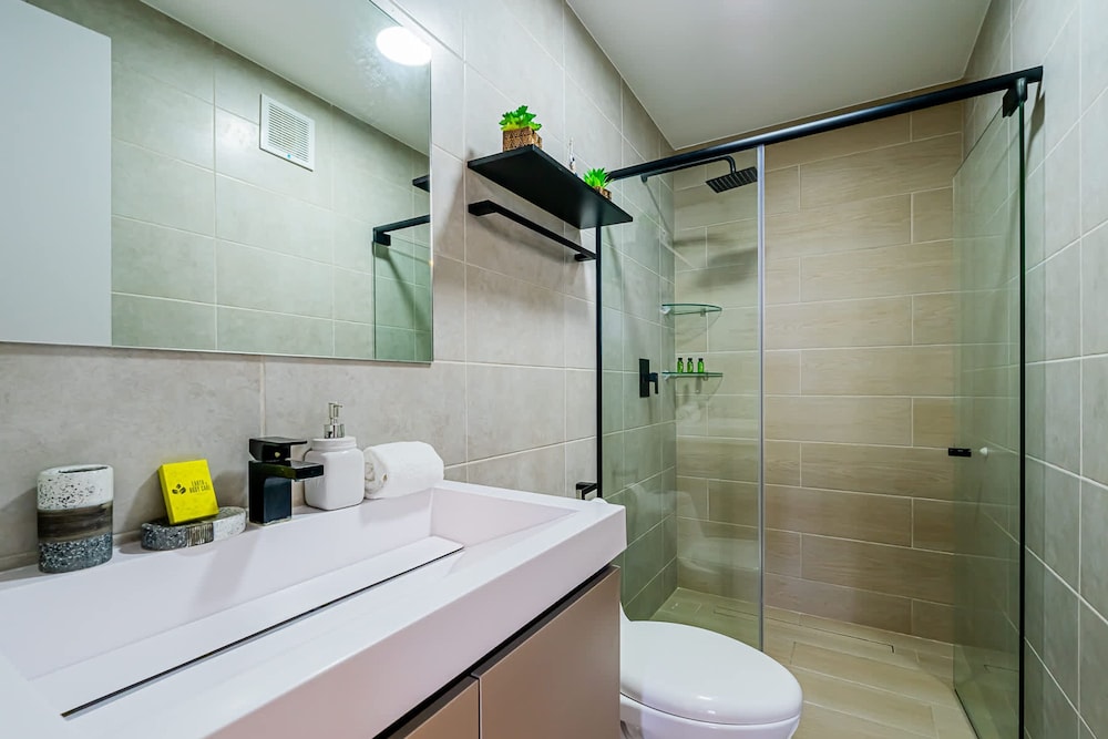 w Bright 1BR w Private Balcony in San Francisco