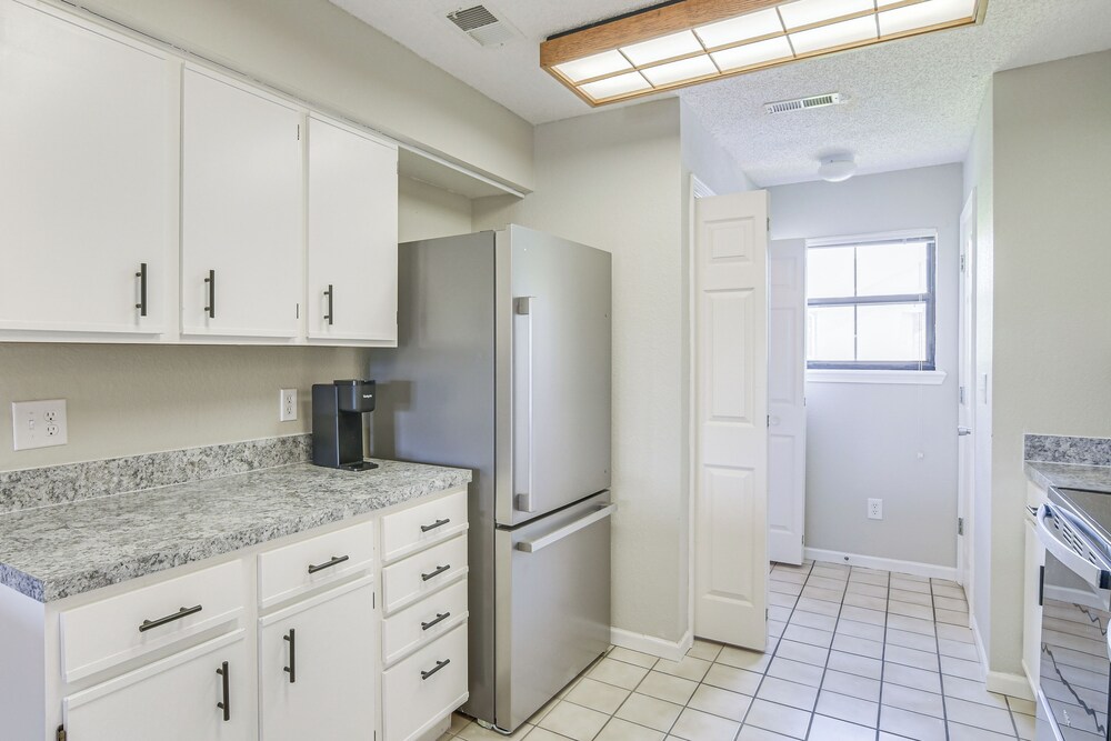 1 Mi to 76 Strip: Family Condo in Branson!