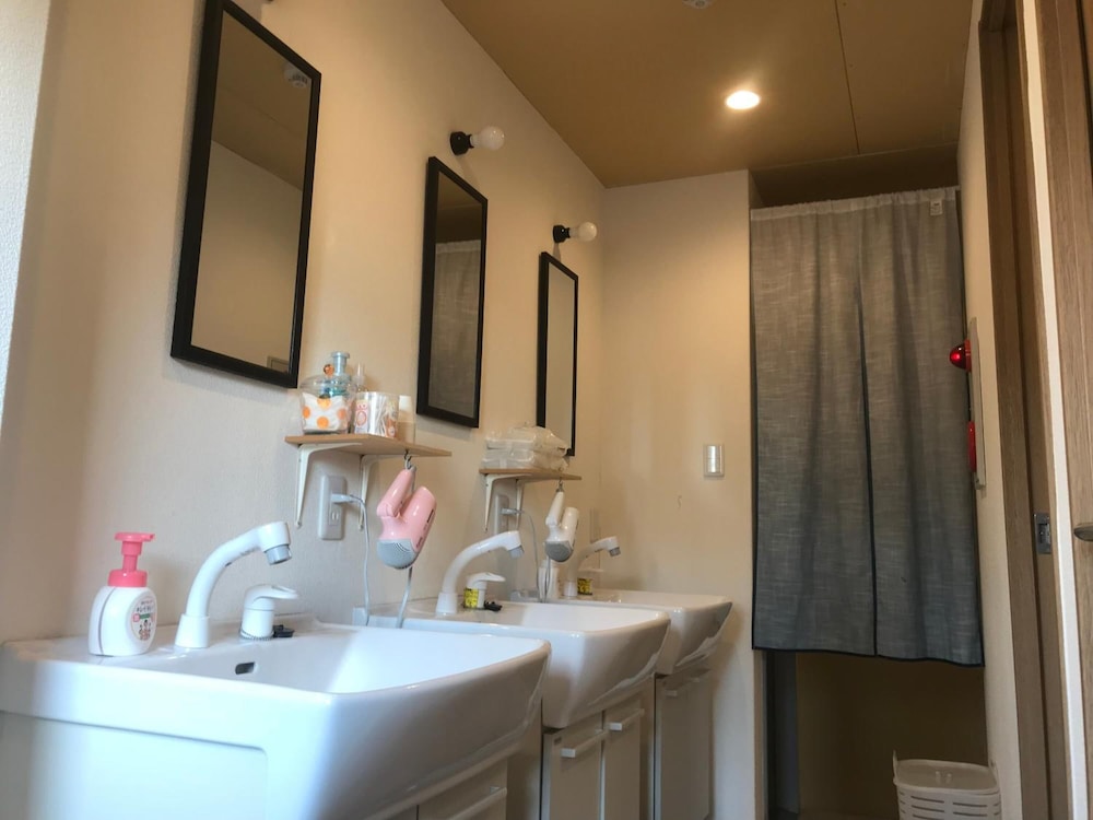 Guest House SENSU - Hostel