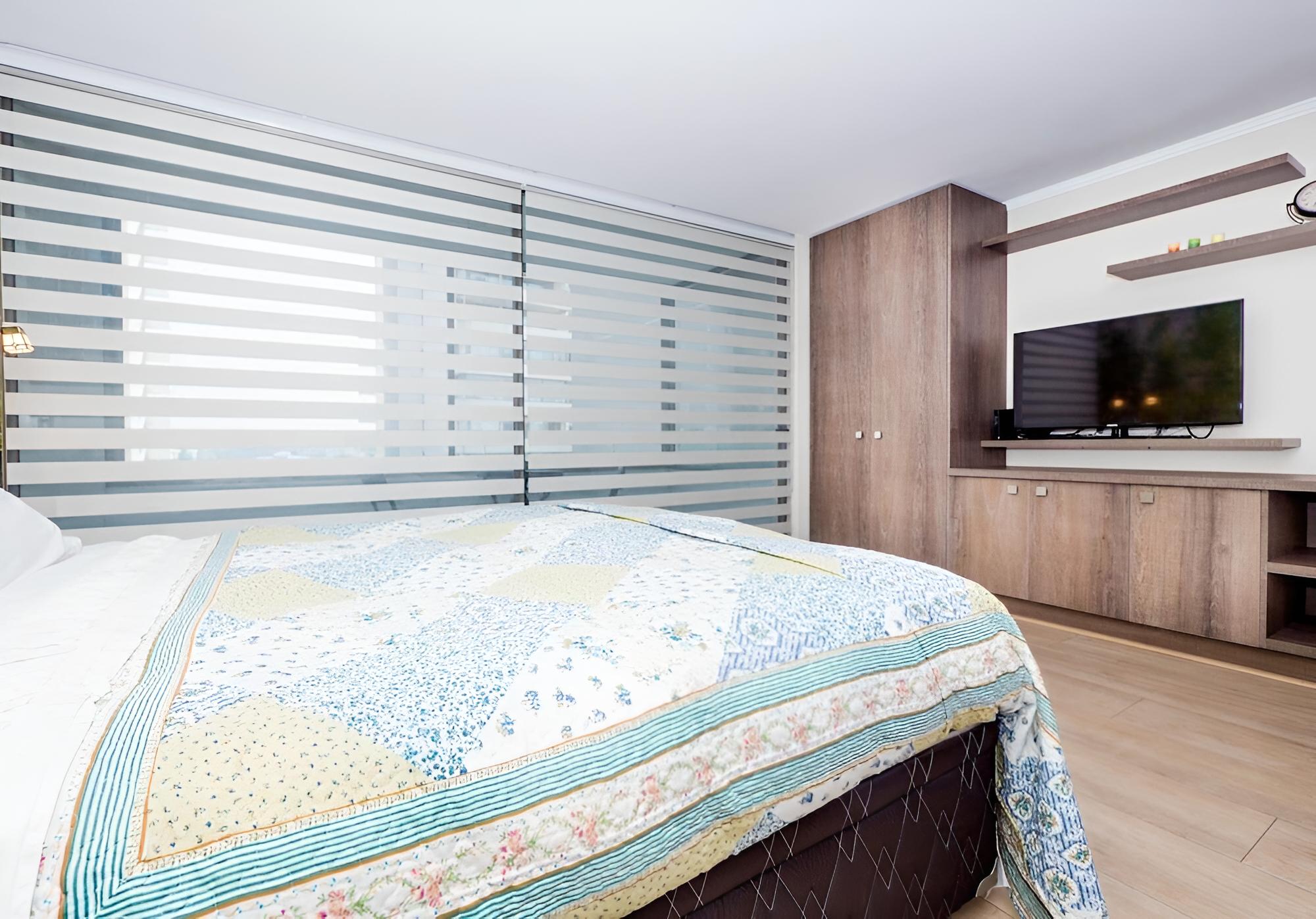 Arauco Studio w Indoor Pool Gym Next to Shopping