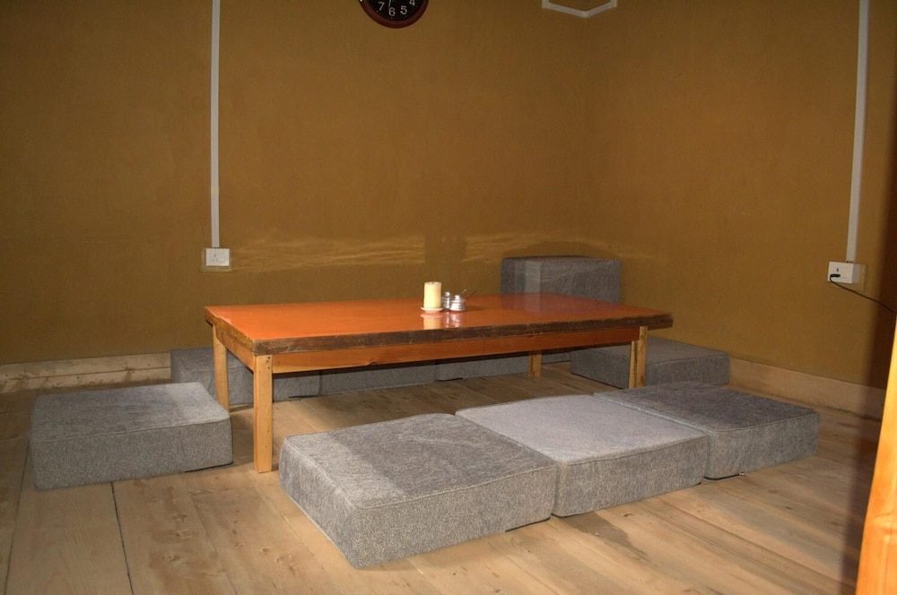 AMA's Village Lodge