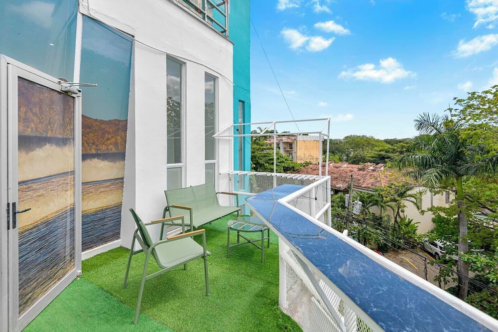 Surfo House