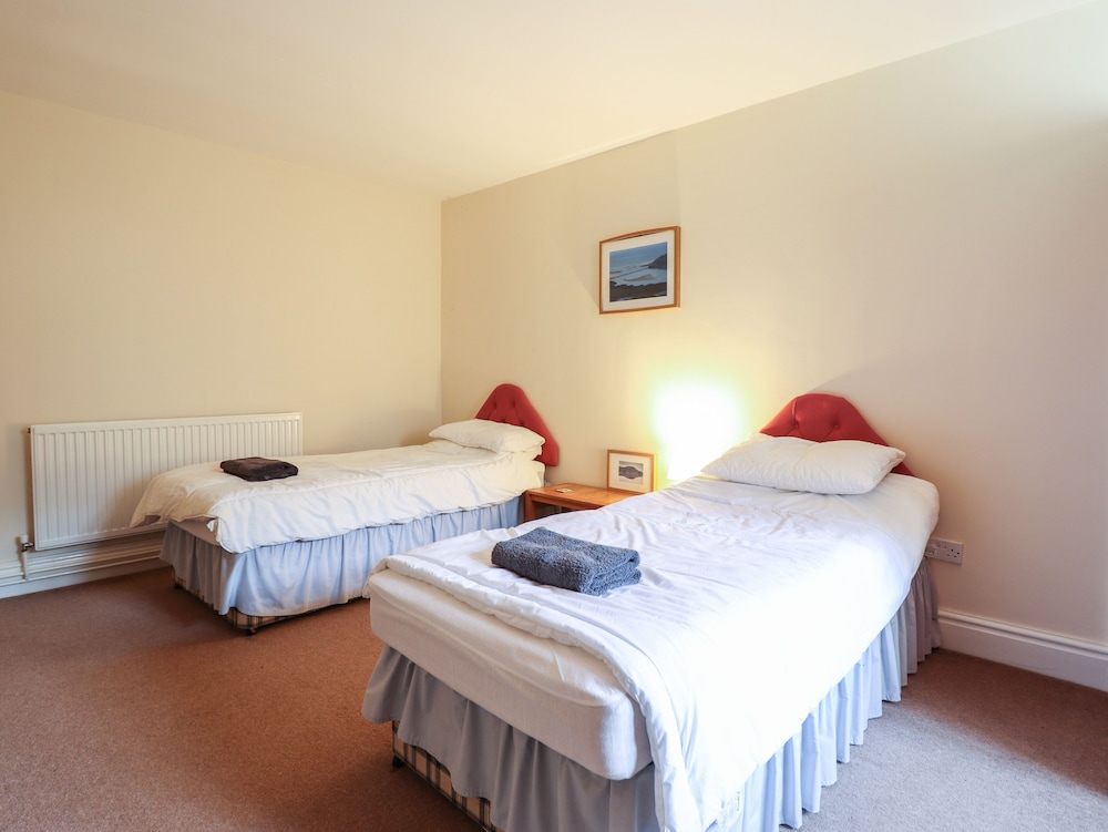 Farchynys Court Cottage