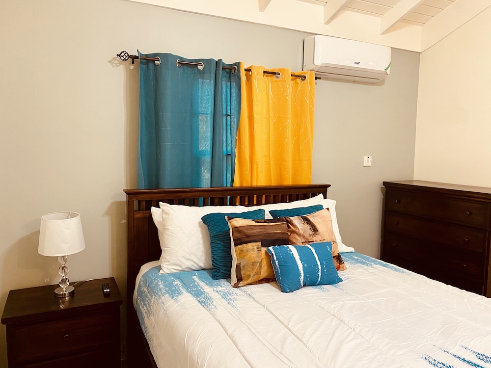 Jhadano Villa 3BR Pool Shuttle 3 Mins to Beach view 3
