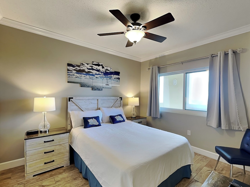 The Beach Club - Avalon #1604 by Southern Vacation Rentals
