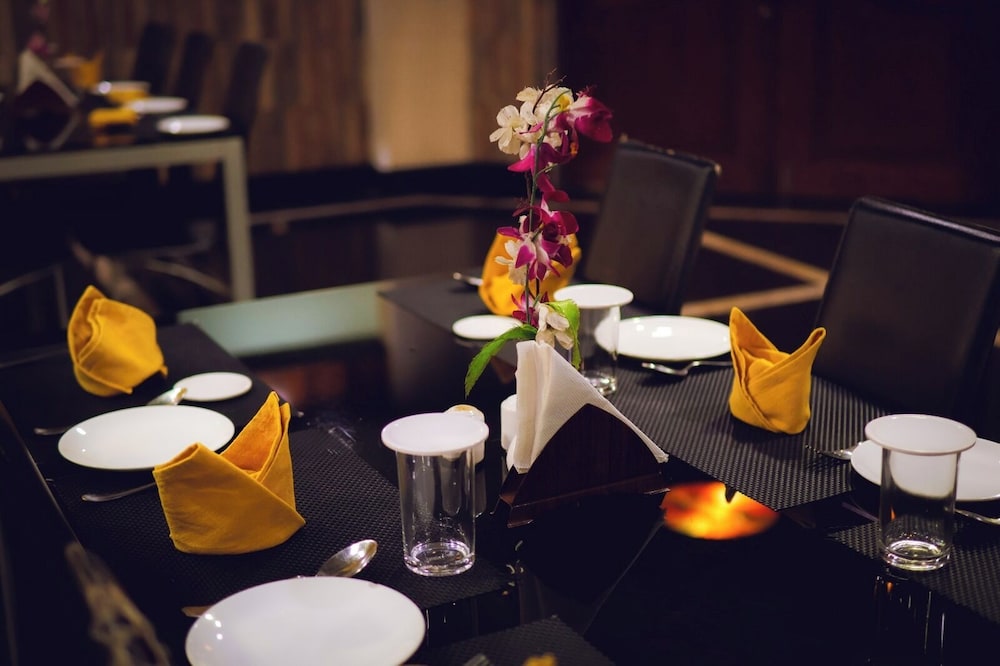 Hotel MIPL