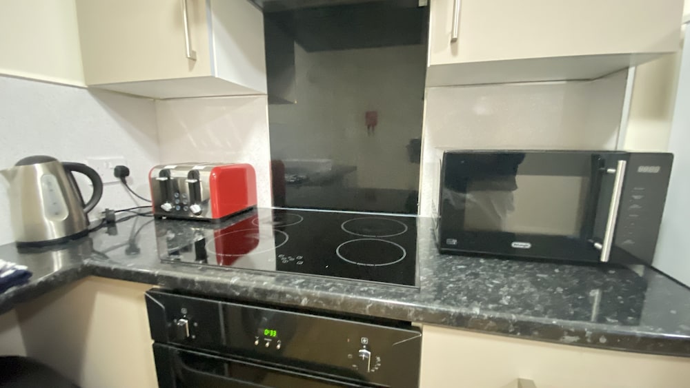 Beautiful 1-bed Apartment in Stockton-on-tees view 2