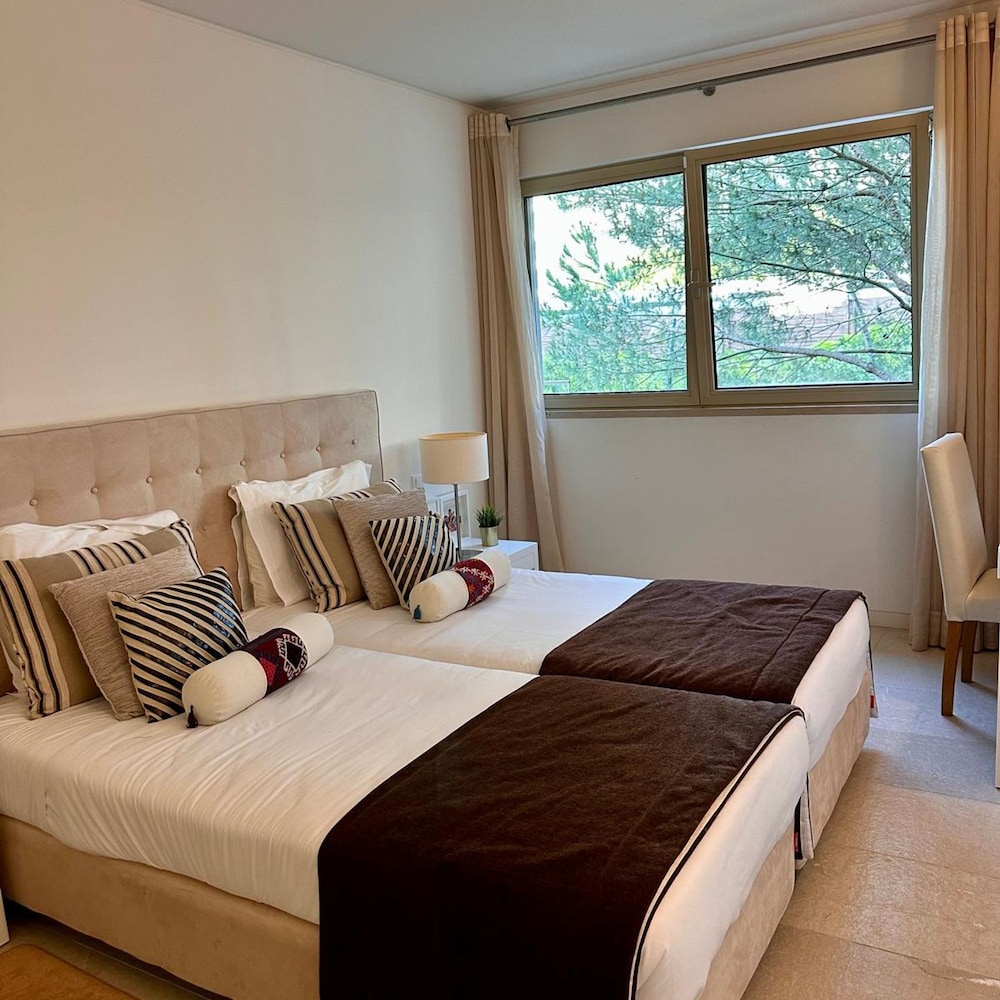 Tr ia Amazing Seaview Apartment
