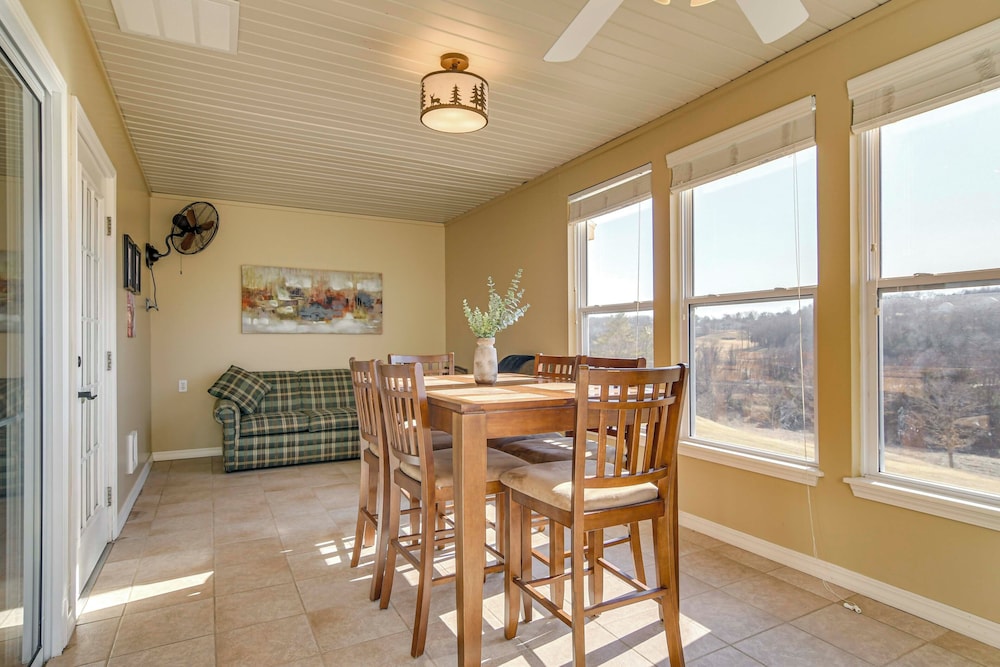 On Thousand Hills Golf Course: Condo w/ Sunroom