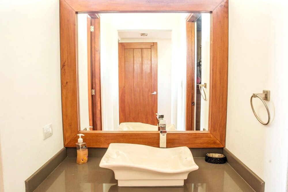 Luxury Casa Guayllabamba - BBQ Jacuzzi Gym Piscina