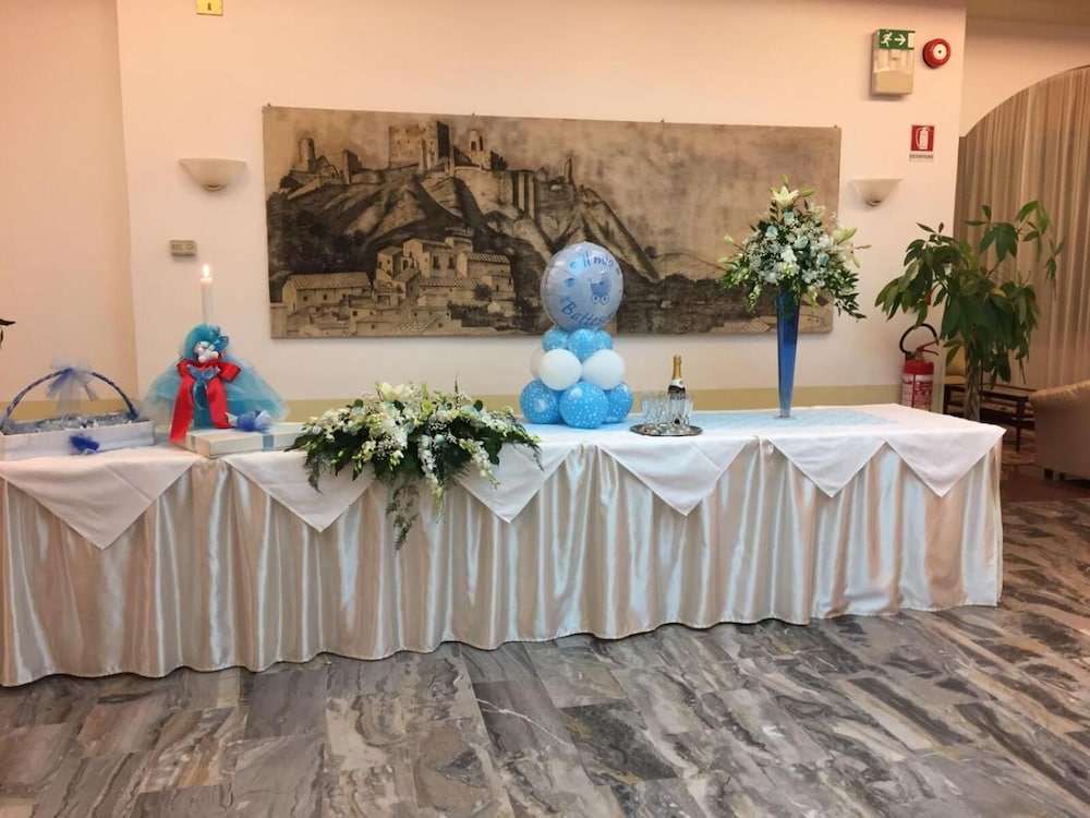 meeting & event spaces