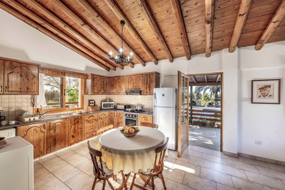 Coral Bay Cottage