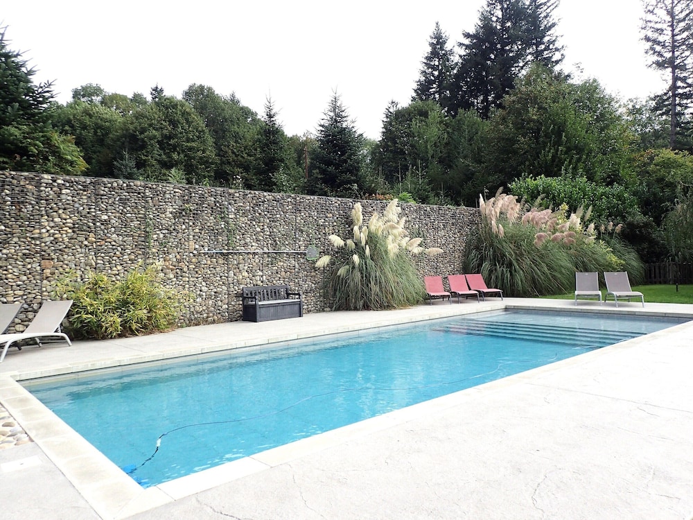 Beautiful 17th Century Character Residence