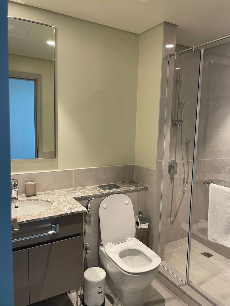 Two Bedroom Damac Majestine-StayOnHomes