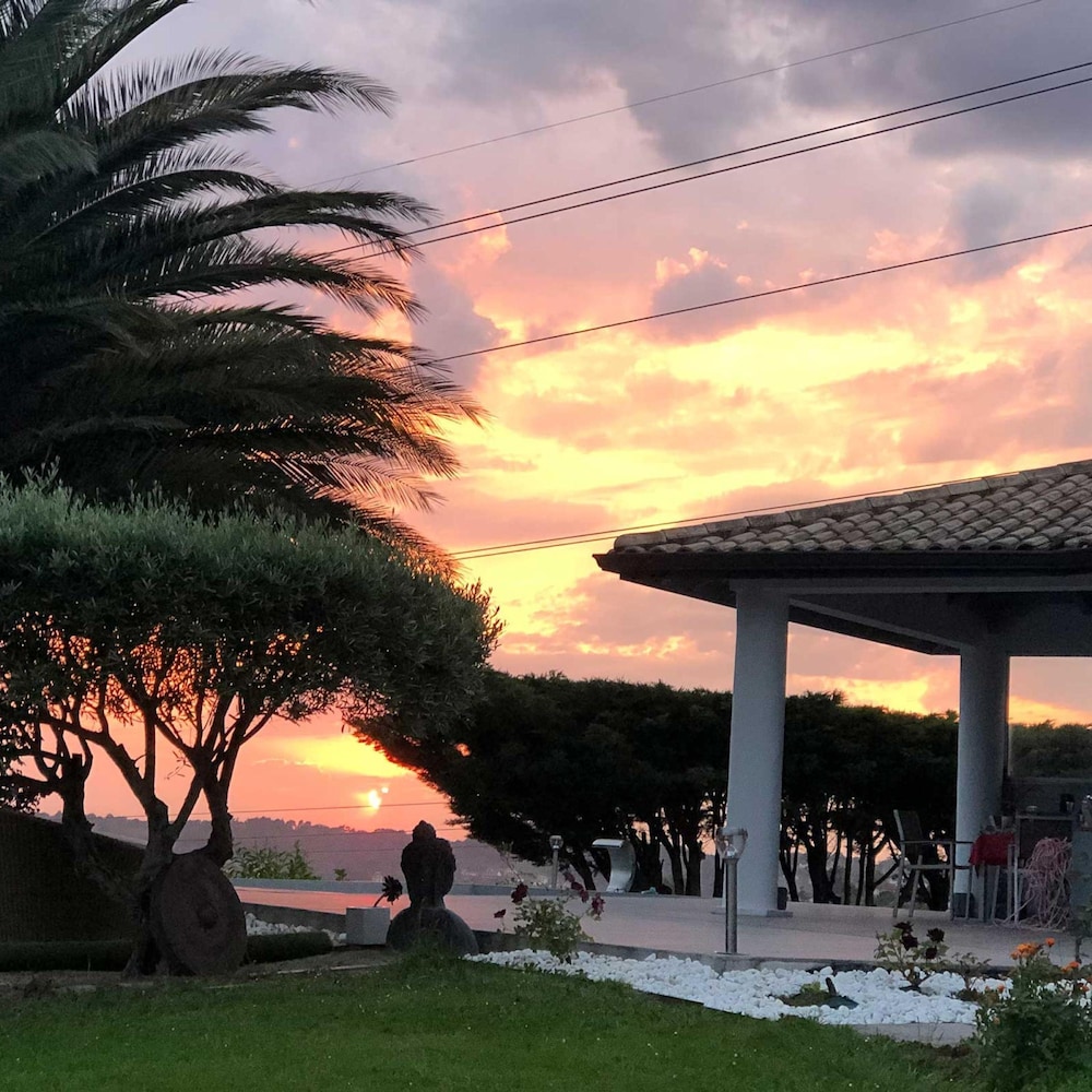 Maison Madalena With Pool Close to Ocean