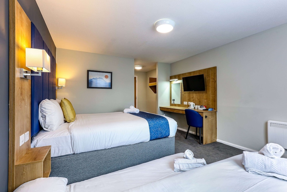 Warwick Vacations - Days Inn by Wyndham Warwick North M40 - Property Image 12