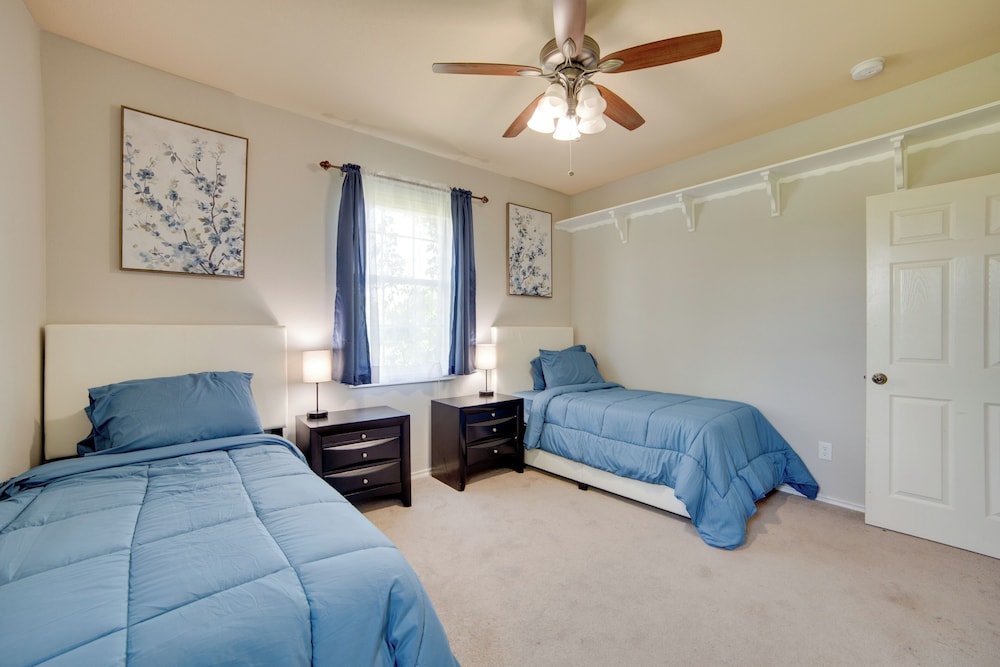 2 Mi to Lake Lavon: Countryside Retreat on 6 Acres