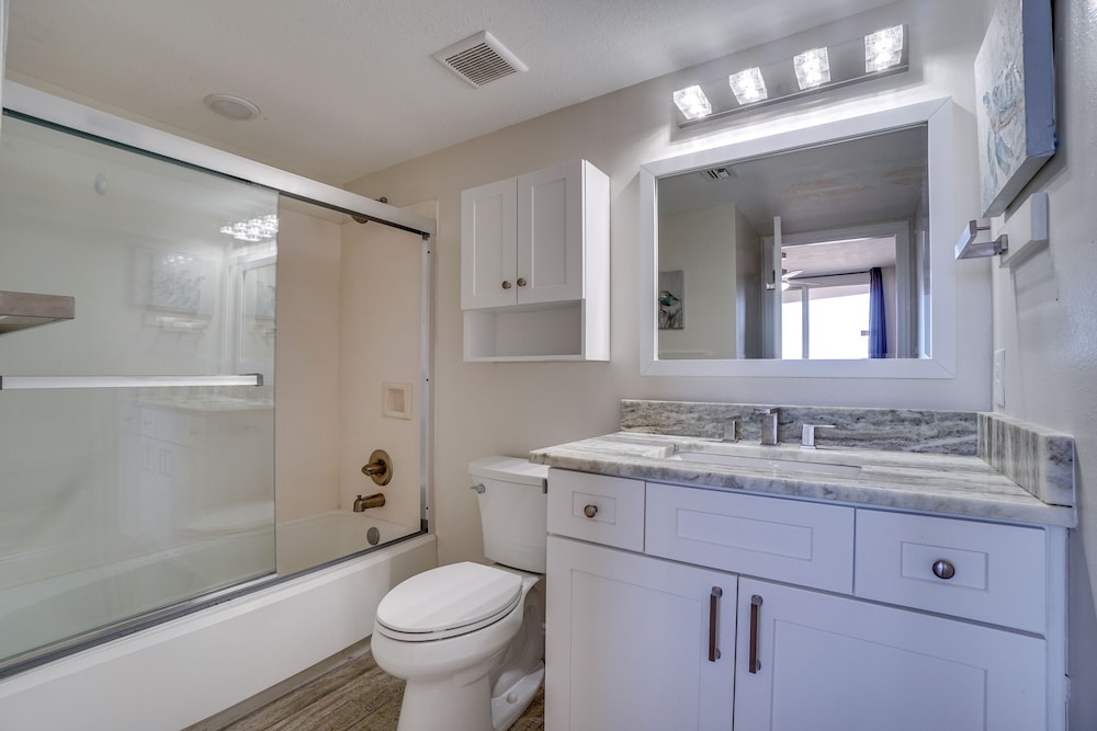 Pelican Beach Resort by Panhandle Getaways