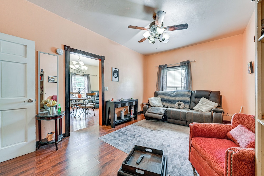 Close to Airport: Home in the Heart of Charlotte!