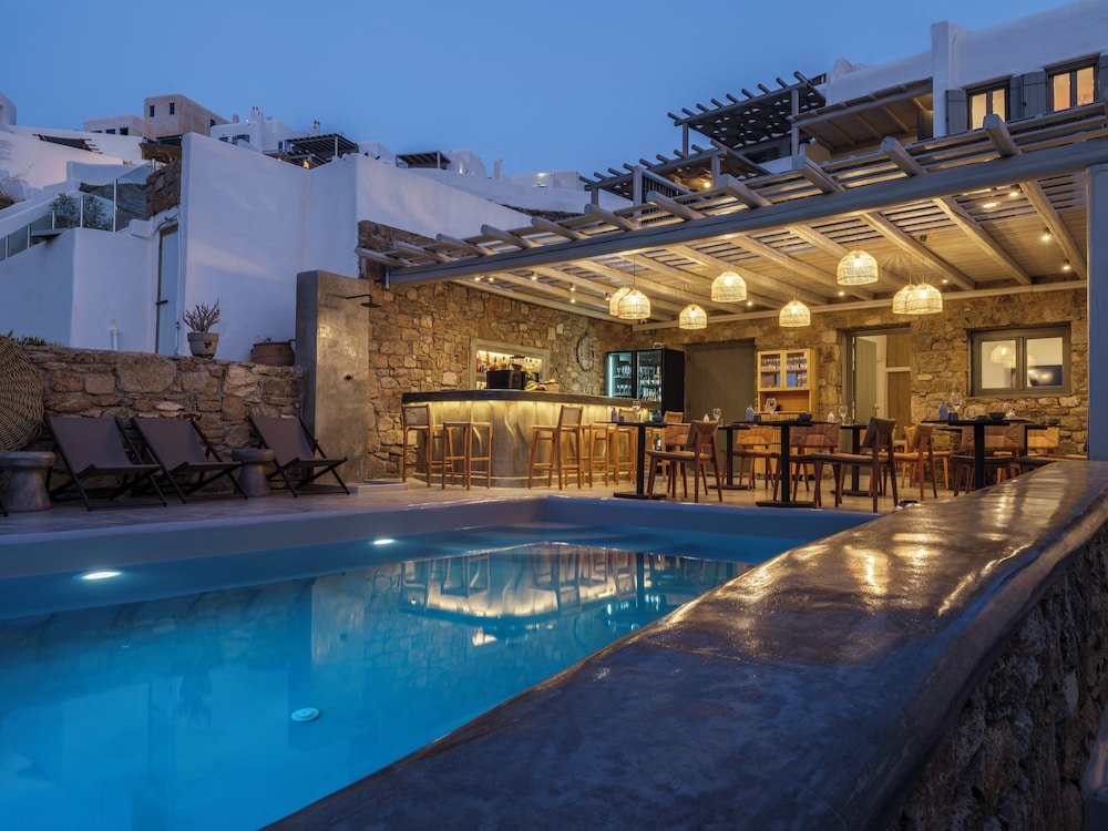 Mykonist Merchia Beach Villas & Suites