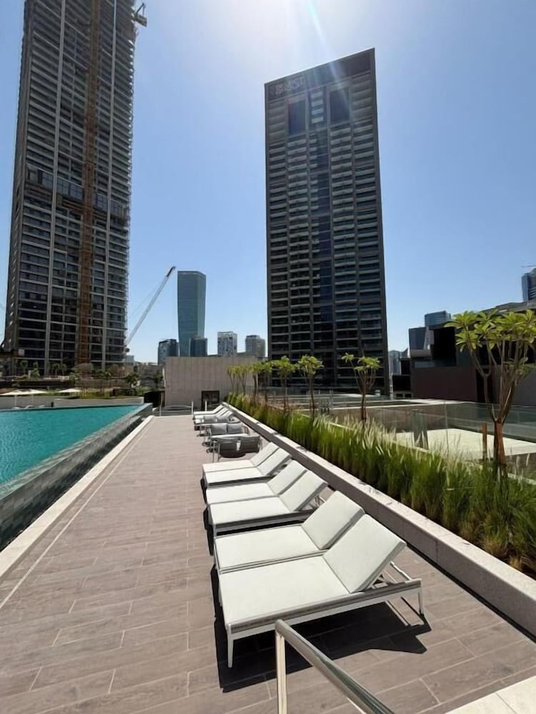 Sky Burj Khalifa View