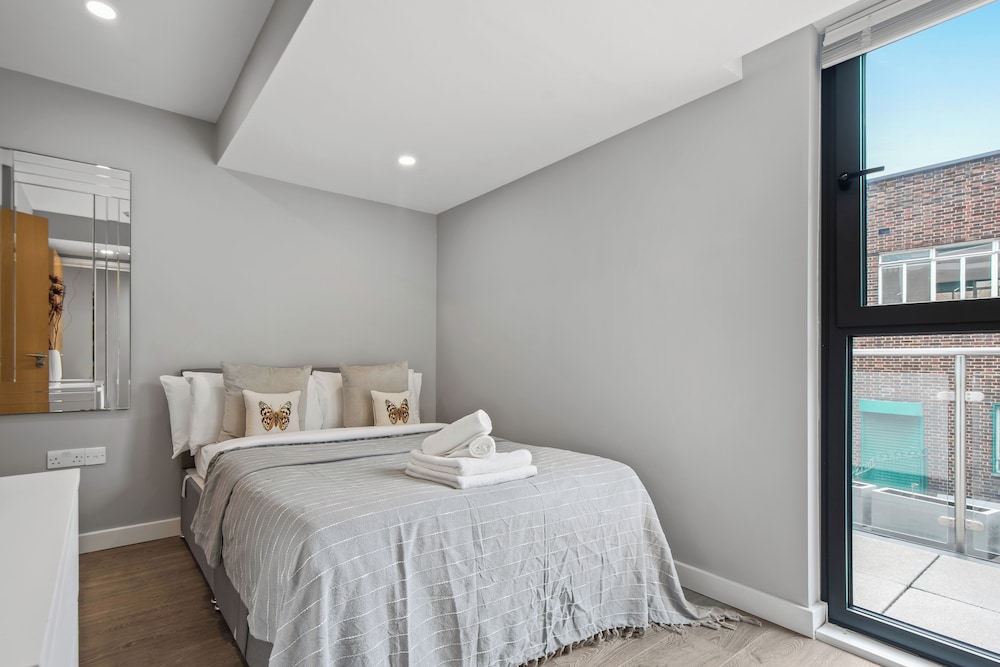 Chic and Modern Flats in Hoxton, Shoreditch