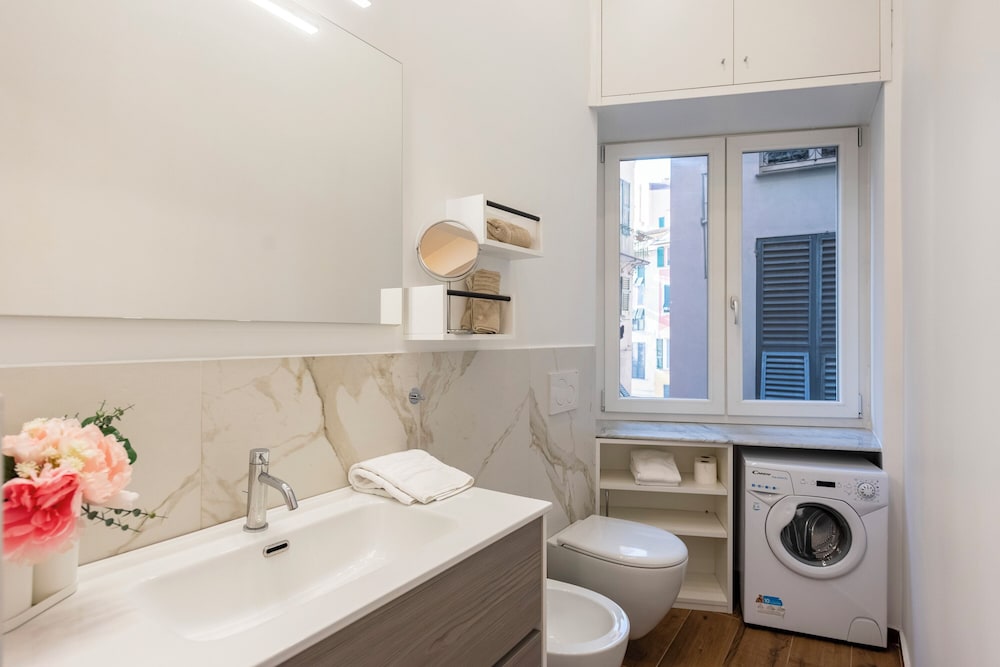 Lovely Flat In Genova Historic Center Apartments