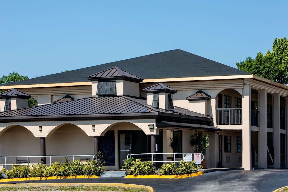 Knights Inn Orlando